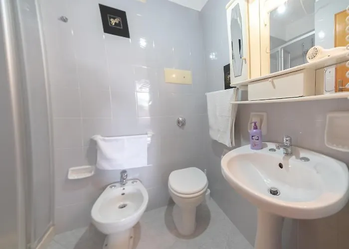 Azalea * Isola di Ustica